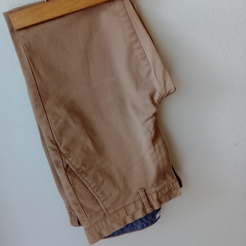 Amazon essentials men's khakis - Picture 4 of 10